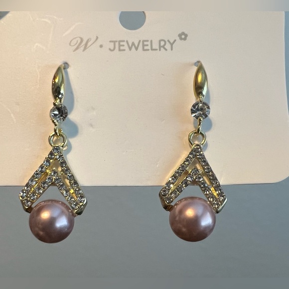 Pink Faux Pearl and Rhinestone Dangle Earrings NWT - Picture 2 of 2